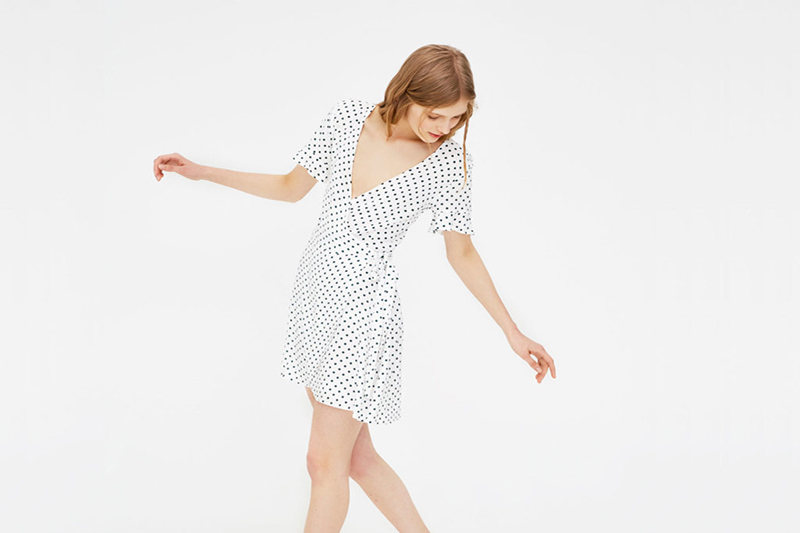 How to wear painful heels without dying